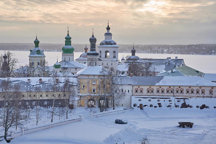 Монастырь в Кириллове, Вологодская область